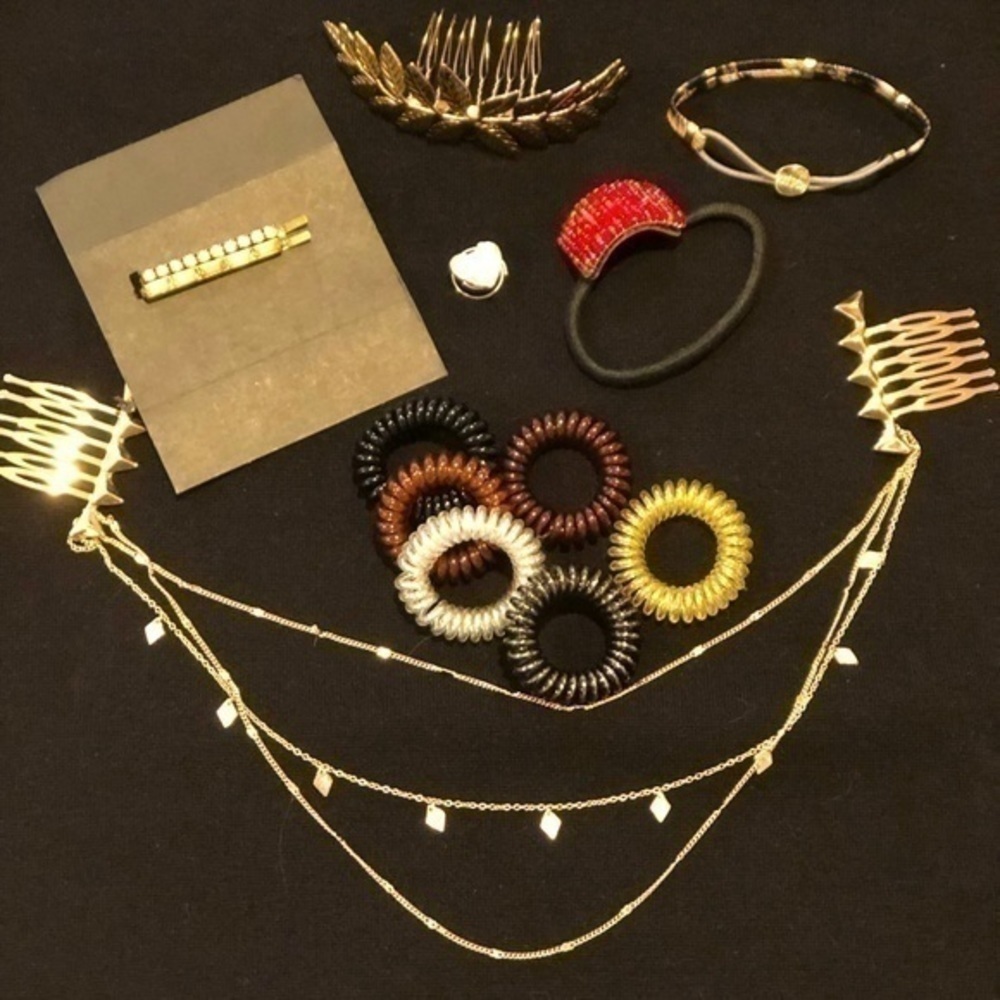 Hair accessory bundle - Picture 2 of 13